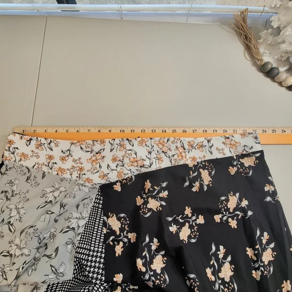 Calvin Klein Black Multi Printed Asymmetric Midi Pleated Skirt Plus Size 20W - Picture 5 of 12